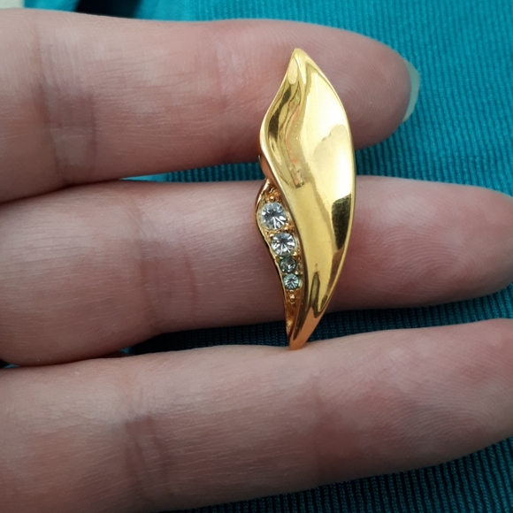 Bracelet & Earrings - Picture 4 of 4